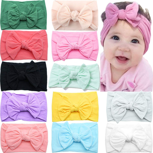 Bandeau <span class=keywords><strong>plat</strong></span> en nylon de couleur unie pour enfants Bandeau doux aux couleurs personnalisables pour l'Europe et les États-Unis - Product Image 3