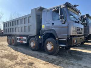 Camion léger diesel Howo 8x4 Euro 2, nouveau camion benne minier 10 roues, capacité de charge 11-20T, direction à gauche, caméra arrière, 251-350HP, 6-8L - Product Image 2