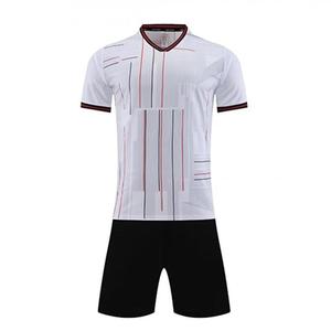 Tenue de football personnalisable style club, légère et de qualité supérieure, pour hommes et jeunes - Product Image 1