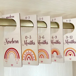 Stampabile Boho Rainbow Nursery Clothes organizer Baby Closet Size neonato Gift Hanger segno in legno Baby Closet guardaroba divisori