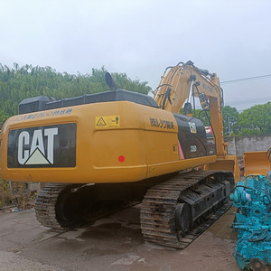 Excavadora de cadenas 336D2 de 36 toneladas usada con cazo de excavación de 1.8m, modelo 2023 / Motor Cummins - Product Image 1
