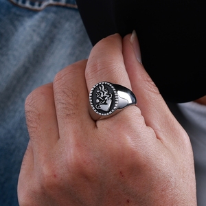 Anelli Personalizzati all'Ingrosso in Acciaio Inossidabile per Motociclisti Gioielli Vintage a Forma di Cuore Sacro Anelli per Capezzoli - Product Image 2