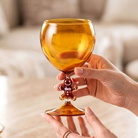 Verre à vin en forme de bonhomme en pain d'épices de Noël, en verre borosilicate ambré, fait main, pour la décoration de table de fête de fin d'année, cadeau
