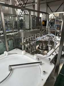 Machine <span class=keywords><strong>de</strong></span> <span class=keywords><strong>remplissage</strong></span> automatique <span class=keywords><strong>de</strong></span> flacons et seringues par le bas, pour liquides et gouttes, avec processus <span class=keywords><strong>de</strong></span> lavage, <span class=keywords><strong>remplissage</strong></span> et assemblage <span class=keywords><strong>de</strong></span> tuyaux - Product Image 3