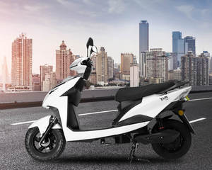 Trottinette Urbaine Écologique à Haute Vitesse (65 km/h) avec Batterie Lithium-Ion 60V 30Ah et Technologie de Capteur - Product Image 6