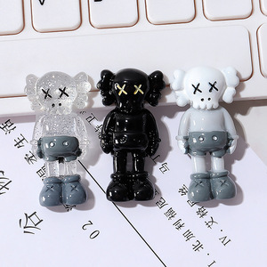 ฟิกเกอร์ Kaws Companion EVA สีเทาขาว รูปทรงสี่เหลี่ยมผืนผ้า ของตกแต่งงานฝีมือ อุปกรณ์เสริมโทรศัพท์มือถือ - Product Image 2