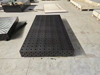 Plateforme de table de soudage 3D hautement flexible, supportant le positionnement rapide à plusieurs angles et le serrage rapide