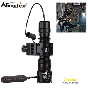 TK104 Lampe torche tactique multifonctionnelle à zoom LED 12W Haute puissance Patrouille Chasse en plein air Randonnée Lumière puissante et brillante - Product Image 1