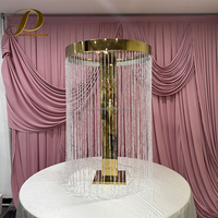 Décoration de table de luxe JINDA, perles transparentes, support de fleurs doré, centre de table en métal doré pour table de mariage