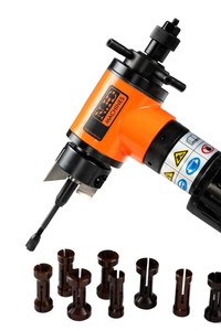 Machine à chanfreiner les tuyaux Stinger 28E, système portable de chanfreinage des extrémités de tuyaux pour la préparation de la soudure, utilisée par les exportateurs - Product Image 3