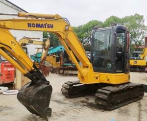 Mini pelle sur chenilles Komatsu PC55 d'occasion de haute qualité pour la construction à faible durée de travail Moteur à noyau Shanghai de vente à chaud - Product Image 3