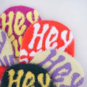 Berretto con cappello con Logo Jacquard in maglia Y2k con cappello in Mohair lungo Fuzzy invernale caldo - Product Image 4