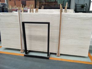 Venta al por Mayor de Losa de Travertino Blanco Italiano Pulido Natural, Corte Vien, para Paredes y Pisos Interiores y Exteriores para Hoteles - Product Image 4