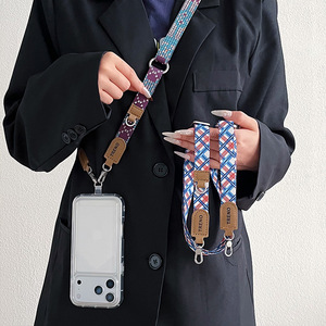 Cordon de suspension court réglable en polyester coloré et personnalisable pour porte-badge, avec crochet anti-perte, design tendance - Product Image 4