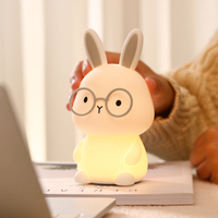 Lampe pour enfants en forme de lapin mignon, lampe de chevet pour bébé, lampe de nurserie RGB tactile, lampe de nuit en silicone à changement de couleur, petite lampe LED
