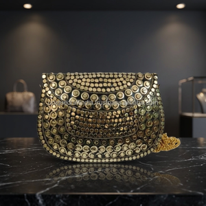 Bolso de Noche Premium Hecho a Mano, Clutch Circular de Latón Blanco Dorado con Patrón Floral de Resina, para Bodas y Fiestas - Product Image 1