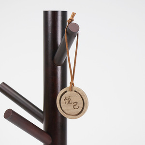 Diffuseur en bois de style chinois personnalisable avec logo, pendentif rond en noyer, ornement suspendu d'aromathérapie, parfum naturel - Product Image 2