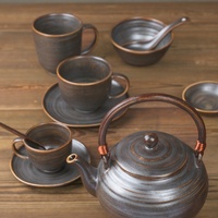 Ensemble d'assiettes en porcelaine rustique, assiettes de luxe pour dîner, finition mate, assiettes de présentation brunes, vaisselle en porcelaine pour hôtel et restaurant