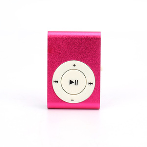 เครื่องเล่น MP3 แบบคลิปขนาดเล็กสีทอง ตัวเครื่องทำจากอลูมิเนียมอัลลอย พร้อมปุ่มควบคุมเล่นและหยุด เพื่อการฟังเพลง - Product Image 2