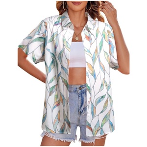 Camisa Hawaiana Vintage de Corte Holgado, Suave y Fresca para Verano, con Estampado Floral Tropical, Cuello en V, Manga Corta y Botones en la Parte Delantera - Product Image 1