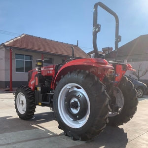 <b>Red</b> 4WD Wheel Tractor Gear Drive Diesel Engine Farm Use High Safety Level - Product Image 3