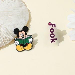 Kreative Mickey und Minnie Metall Abzeichen Spaß und süße Legierung Öl tropfende Brosche Vielseitige gravierte dekorative Pin - Product Image 3