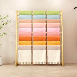 Phong cách mới bán lẻ Boutique vàng treo tường t Áo sơ mi quần áo Thảm mat cửa hàng đứng giá hiển thị đứng - Product Image 1