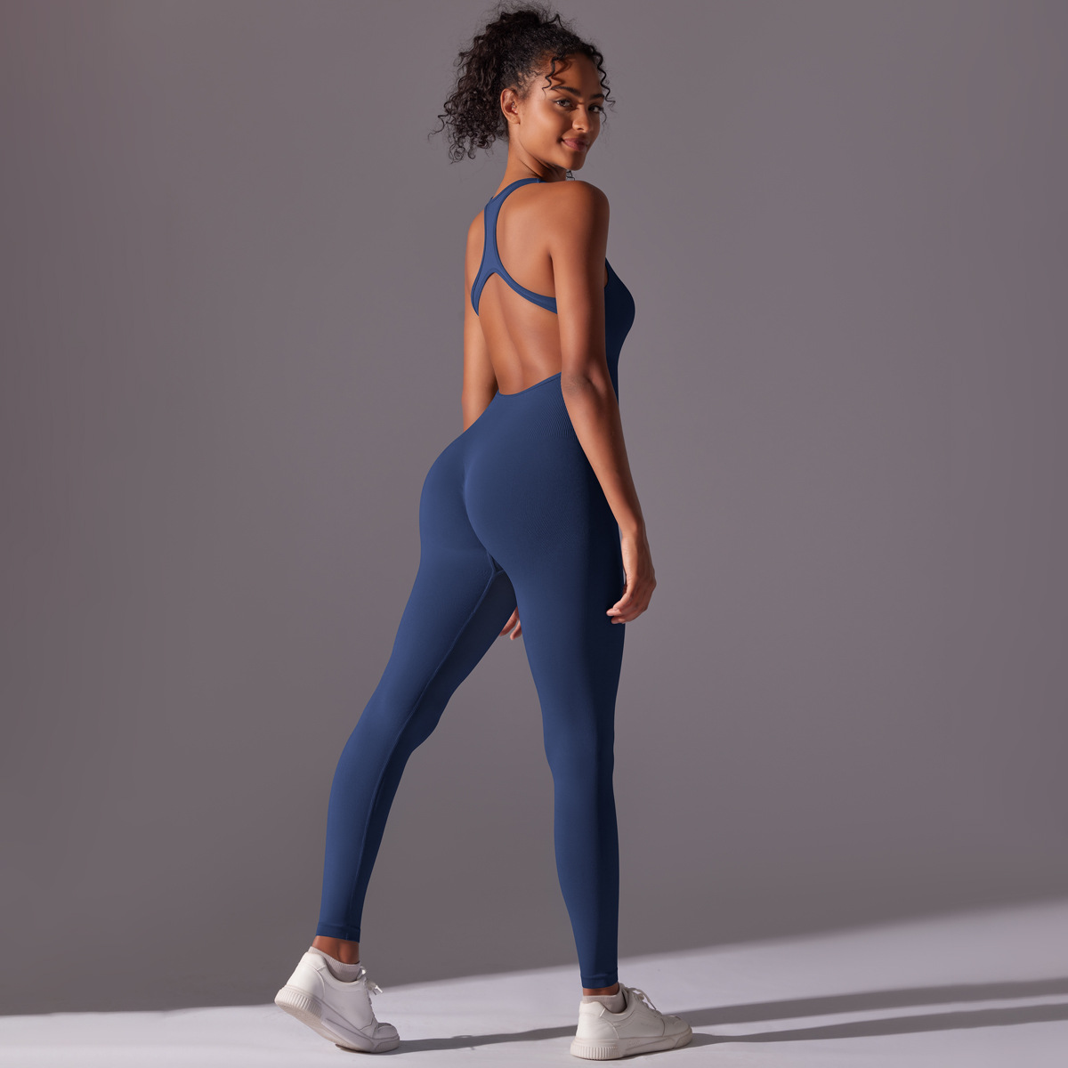 Bleu foncé