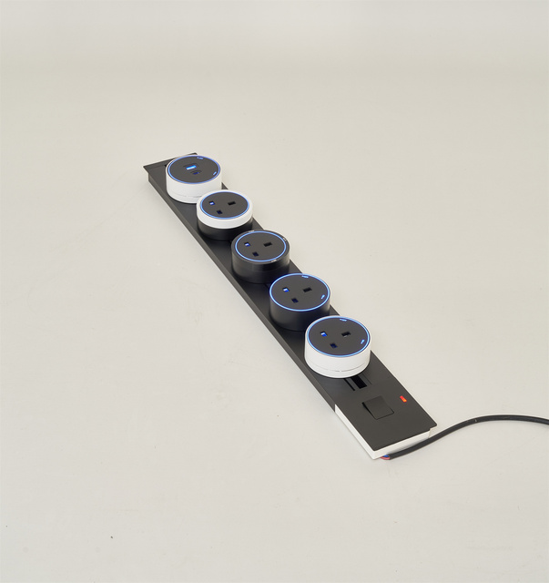 KLASS Popular Smart Home Zigbee Wall-mounted Power Rail Sockets with 7500W-8000W and 5 Outlets-Brand New Life Experience