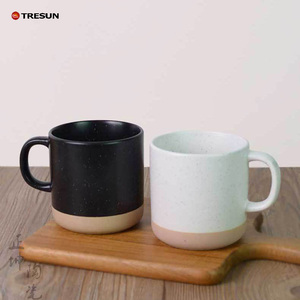 Mug en céramique mouchetée bicolore avec logo personnalisé, idéal pour le café, livré avec boîte cadeau – Cadeau promotionnel pour entreprises, bureaux et usage domestique - Product Image 2