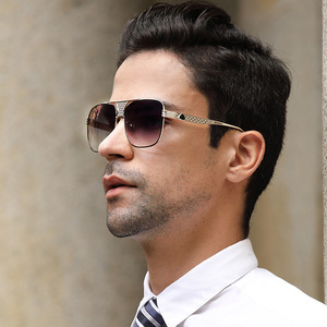 Gafas de Sol Cuadradas para Hombre, Montura Metálica Negra, Lentes de PC con Protección UV400, Estilo para Conducir, Modelo 1255 - Product Image 5