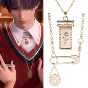 Collana Ispirata all'Anime e al Videogioco Mobile '<span class=keywords><strong>Love</strong></span> and the Deep Space', Spilla Dorata all'Ingrosso - Product Image 1