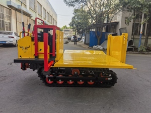Nouveau mini-dumper sur chenilles hydraulique avec <span class=keywords><strong>moteur</strong></span> diesel Euro <span class=keywords><strong>5</strong></span>, transmission 4x4, direction à gauche - Product Image 4