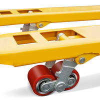 Chariot à palettes manuel robuste Cost Heavy Duty Walkie Lowes, capacité de charge 2t/3t/5t, taille des fourches 550/685mm, jaune, garantie 1 an, roues en nylon