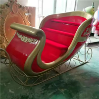 La sculpture grandeur nature en résine de traîneau de décoration de Noël d'extérieur avec le renne est utilisée pour l'imperméabilisation dans les centres commerciaux