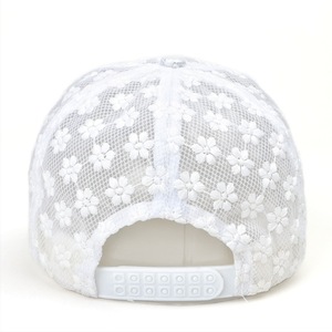 Casquette de baseball en dentelle pour femmes, maille respirante, broderie à la main, décor floral, chapeau de protection solaire décontracté, mode d'été - Product Image 4