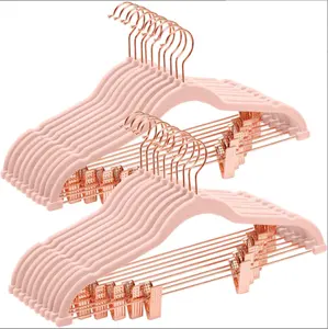Appendiabiti sfusi personalizzati antiscivolo in oro rosa all'ingrosso ganci girevoli per pantaloni in velluto