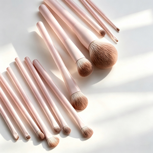 Ensemble de pinceaux de maquillage en cheveux synthétiques végétaliens, 13 pièces, pinceaux de maquillage de haute qualité, marque privée, rose, avec sac pour les yeux et le <span class=keywords><strong>visage</strong></span> - Product Image 1