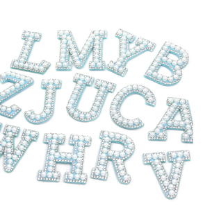 <span class=keywords><strong>Parches</strong></span> de Letras de la A a la Z <span class=keywords><strong>con</strong></span> Perlas, Base Azul, <span class=keywords><strong>Parches</strong></span> de Diamantes de Imitación <span class=keywords><strong>para</strong></span> <span class=keywords><strong>Ropa</strong></span>, Cristal Transparente, Adornos de Perlas Blancas <span class=keywords><strong>para</strong></span> Coser en Sombreros - Product Image 6