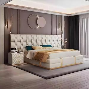 Ensemble de meubles pour chambre à coucher italien de luxe Grande tête de lit Lit classique en cuir véritable Lit rembourré en bois - Product Image 3