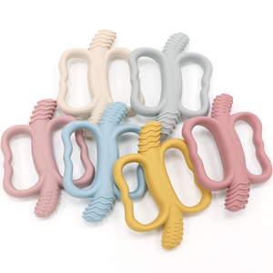 <span class=keywords><strong>Mordedor</strong></span> <span class=keywords><strong>de</strong></span> Silicona <span class=keywords><strong>en</strong></span> <span class=keywords><strong>Forma</strong></span> <span class=keywords><strong>de</strong></span> Plátano con Asa, Hecho <span class=keywords><strong>de</strong></span> Silicona <span class=keywords><strong>de</strong></span> Grado Alimenticio con Superficie Texturizada Masticable - Product Image 4