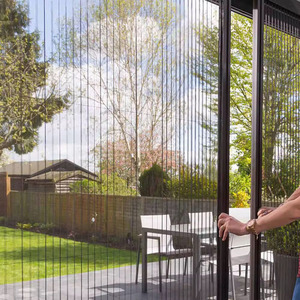 Moustiquaire de porte magnétique rétractable à fermeture automatique moderne, maille en fibre de verre 18 mailles, garantie 5 ans, pour la prévention des moustiques tropicaux - Product Image 4