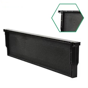 Marco de Plástico para Colmena de Abejas Langstroth - Product Image 3