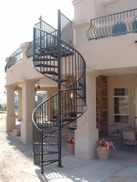 CBMmart vente chaude haut de gamme Villa extérieur escalier extérieur métal fer escalier en spirale