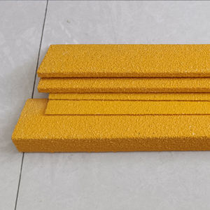Gradini Antiscivolo Industriali in GRP FRP con Profilo in Fibra di Vetro Giallo - Product Image 4