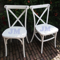Chaises à dossier croisé pour événements, mariages, hôtels, fêtes et banquets, disponibles en location et pour la vente en gros