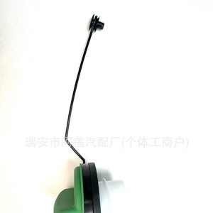 Tapa del Tanque de Combustible Chevrolet GT366 23288713 Verde Diésel con Asa de Plástico - Product Image 4
