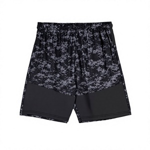 Pantalones cortos deportivos de camuflaje para hombre, cintura elástica, secado rápido, tejido de punto, estilo deportivo, longitud media y cintura con cordón elástico. - Product Image 1