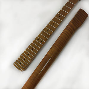 Manche de guitare électrique ST 22 frettes en érable flammé torréfié avec touche en érable finition brillante – Vente en gros - Product Image 6