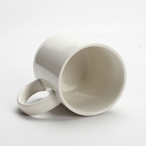 Tasse à logo imprimé simple en céramique blanche en gros d'usine pour café, thé, eau, latte - Product Image 5